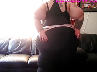 Vintage wide ssbbw pear mooning huge fat ass