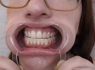 Sloppy Drooling Mouth Fetish w/Cheek Spreader