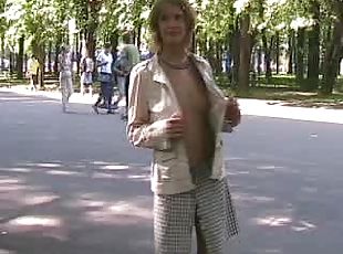 Sexy Helga demonstrating her nice ass in the public park