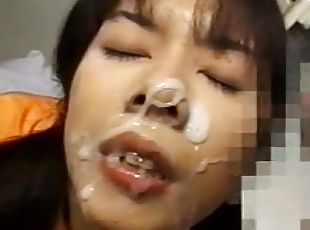 Pretty amateur Asian swallows tasty sperm