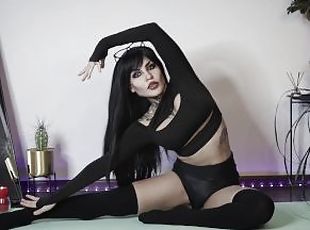 SEXY GODDESS STRETCHING