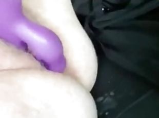 Does daddy wanna fuck my ass while I play with my pussy