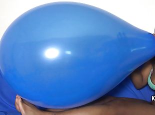 Kasseystarr in 27 Inch Balloon Blow To Pop - FanCentro