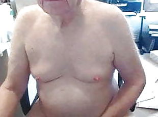 grandpa play on webcam