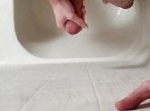 I touch myself and cum in the shower