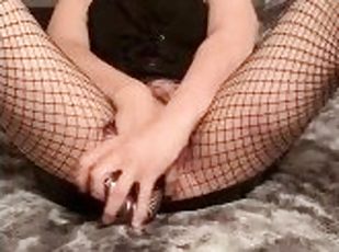 Goth trans girl Masturbate with dildo