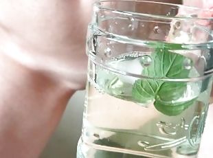 Pee cocktail with lime and mint