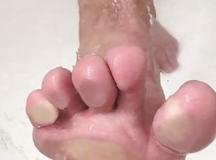 Come watch me wash my big sweaty work feet - Manlyfoot - Shower Vol 1