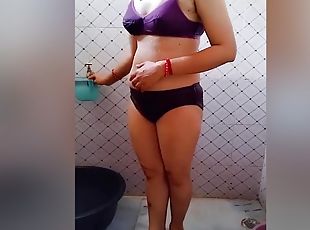 Hot Bhabhi Bathing In Panty Showing Her Ass