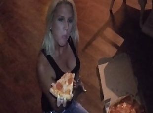 Pizza delivery guy feeds my wife some cum