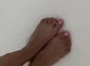 Shower My Sexy Latina Feet!