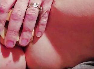 Married woman cums in video for husband